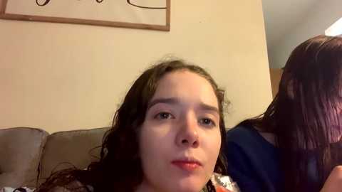 Media: kylieexoxoxo2432 Chaturbate 2024-01-10 22:47:00