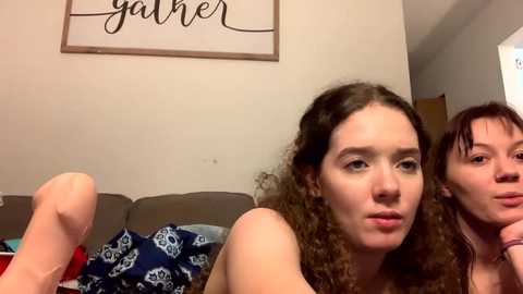 Media: kylieexoxoxo2432 Chaturbate 2024-01-11 02:01:00