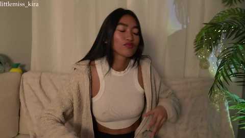 Media: littlemiss_kira Chaturbate 2024-01-11 07:37:00