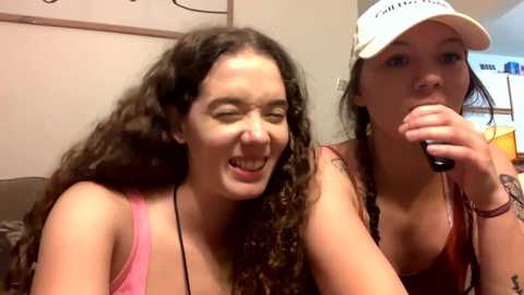 Media: kylieexoxoxo2432 Chaturbate 2024-01-13 03:01:00