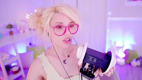 Media: cherrycrush Chaturbate 2024-01-15 21:44:00