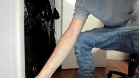Media: hardworkertn Chaturbate 2024-01-15 01:10:00