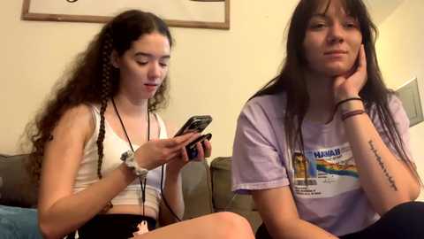 Media: kylieexoxoxo2432 Chaturbate 2024-01-15 05:02:00