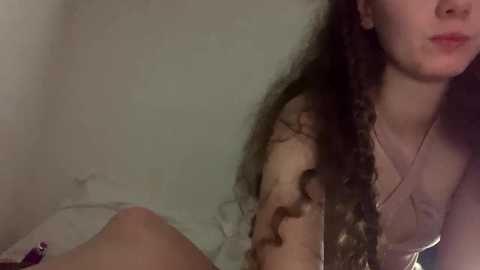Media: kylieexoxoxo2432 Chaturbate 2024-01-15 08:05:00