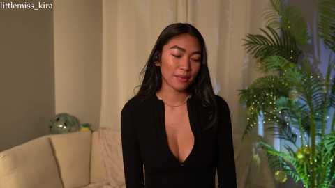 Media: littlemiss_kira Chaturbate 2024-01-15 05:26:00