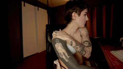 Media: aynmarie Chaturbate 2024-01-16 03:17:00