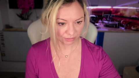 Media: kiradivine Chaturbate 2024-01-16 16:17:00