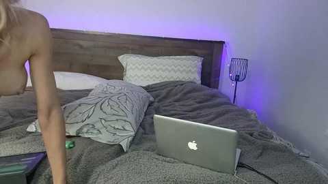 cult_barbie93 @ chaturbate on 20240117