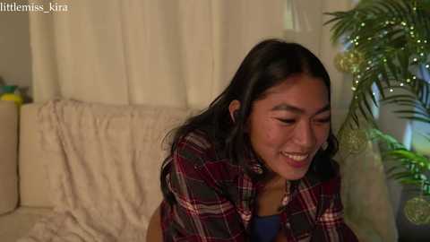 Media: littlemiss_kira Chaturbate 2024-01-18 06:38:00