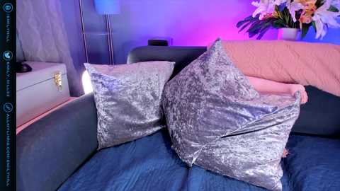 Media: littlee33 Chaturbate 2024-01-19 21:54:00