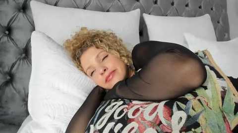 Media: theislandgirl Chaturbate 2024-01-19 20:36:00