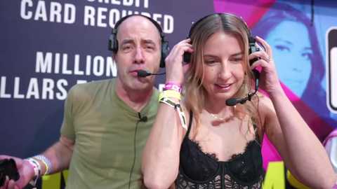 Media: blondefoxsilverfox Chaturbate 2024-01-21 01:26:00
