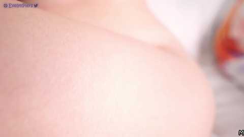 Media: evelynpiers Chaturbate 2024-01-21 21:07:00