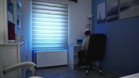 Media: yournaughtypixie Chaturbate 2024-01-21 09:30:00