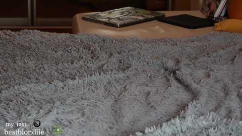 Media: bestblondiiecb Chaturbate 2024-01-24 19:50:00