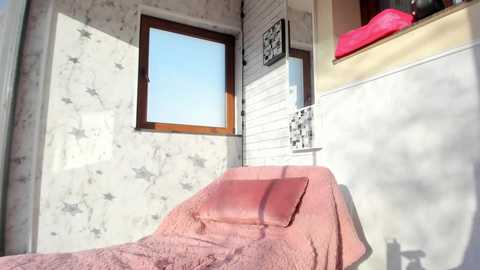 Media: sassyt33n Chaturbate 2024-01-25 12:54:00