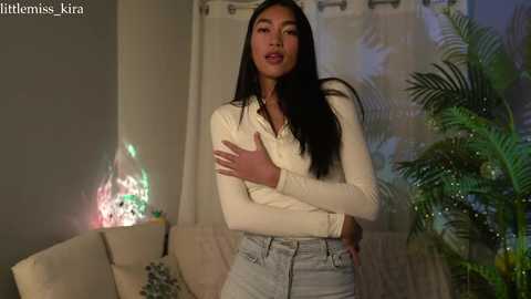 Media: littlemiss_kira Chaturbate 2024-01-27 02:13:00