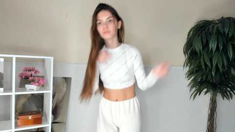 elviachaplin @ chaturbate on 20240204