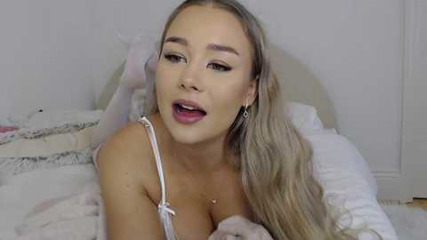 Media: itschanelxx Chaturbate 2024-02-06 06:52:00