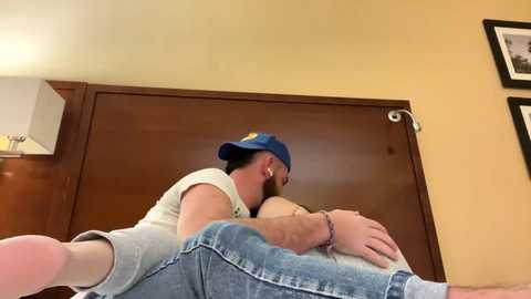 Media: realnaturalamateur Chaturbate 2024-02-07 05:08:00