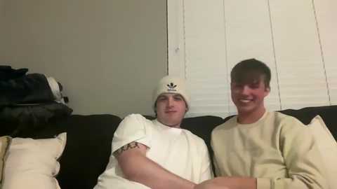 Media: domtwunkthomas Chaturbate 2024-02-11 02:03:00