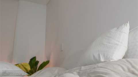 Media: annie_dreams Chaturbate 2024-02-12 03:54:00