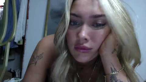 tattedblondiezoe @ chaturbate on 20240212