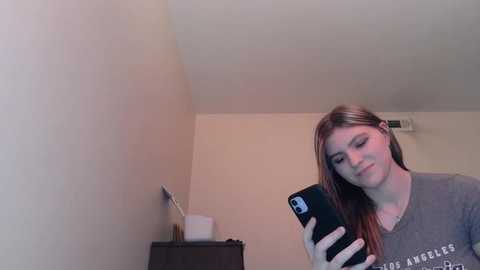 Media: elliewilliamsgf Chaturbate 2024-02-14 07:42:00
