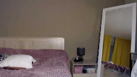 Media: hugetittiesgerda Chaturbate 2024-02-17 15:40:00