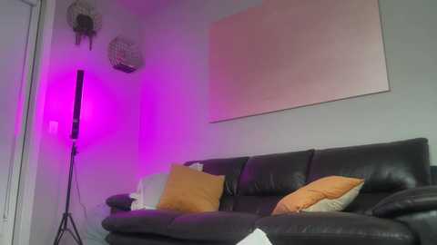 Media: saraloverays Chaturbate 2024-02-18 02:06:00