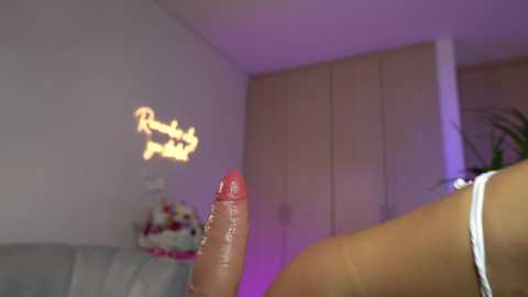 Media: soy_sofia Chaturbate 2024-02-18 15:34:00