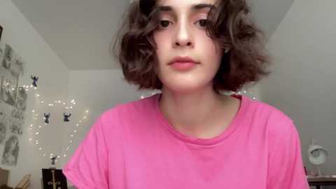 Media: wonderland_stia Chaturbate 2024-02-18 14:43:00