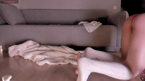 Media: hee_jeen Chaturbate 2024-02-19 01:44:00