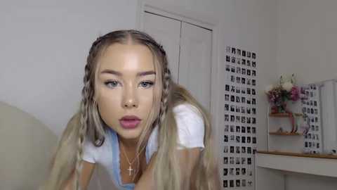 Media: itschanelxx Chaturbate 2024-02-19 08:28:00