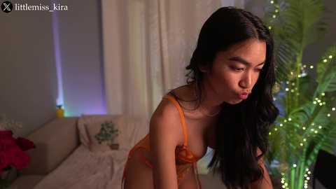 Media: littlemiss_kira Chaturbate 2024-02-19 05:51:00