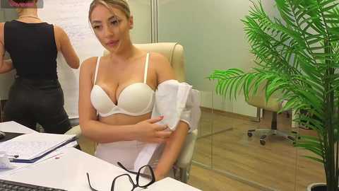 Media: babesgowild Chaturbate 2024-02-20 10:05:00