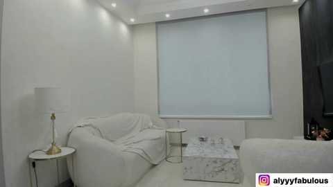 Media: alyssa_fabulous Chaturbate 2024-02-21 11:42:00