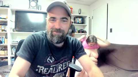 Media: hardworkertn Chaturbate 2024-02-21 00:59:00