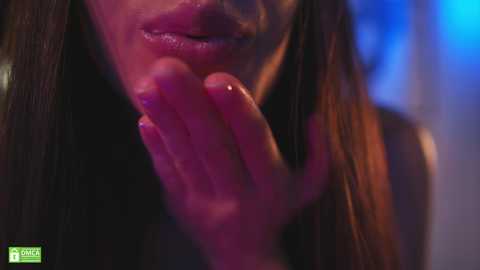 Media: lucie_beltran Chaturbate 2024-02-21 03:20:00