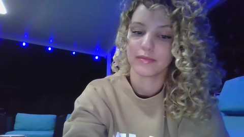 Media: theislandgirl Chaturbate 2024-02-24 03:06:00
