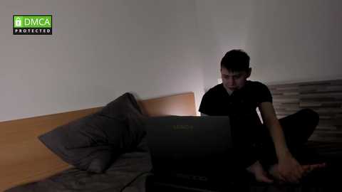 Media: benningtons Chaturbate 2024-02-25 21:39:00
