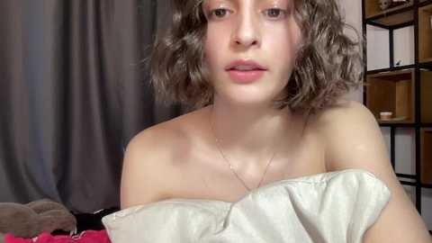 Media: wonderland_stia Chaturbate 2024-02-27 14:04:00