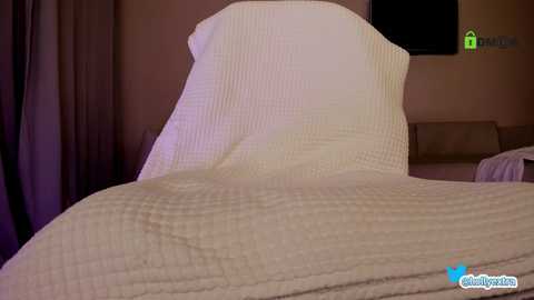 Media: hollyextra Chaturbate 2024-02-28 11:46:00