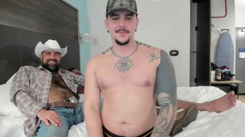 Media: hardworkertn Chaturbate 2024-03-01 01:33:00