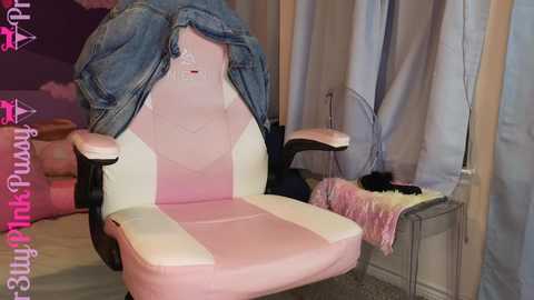 Media: pr3ttyp1nkpussy Chaturbate 2024-03-05 06:07:00