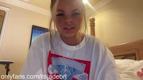 Media: realjadebri Chaturbate 2024-03-06 04:52:00