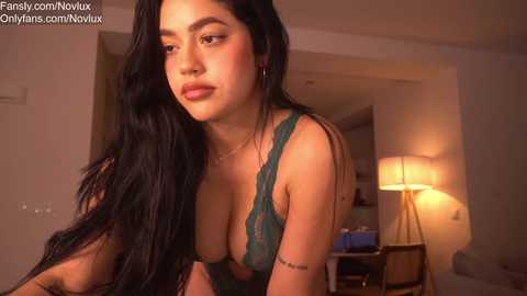 Media: n_o_v_a Chaturbate 2024-03-09 05:13:00