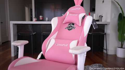 Media: bailey_eilish Chaturbate 2024-03-10 14:00:00