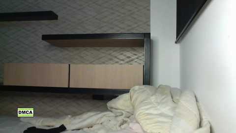 Media: latinella Chaturbate 2024-03-11 07:50:00