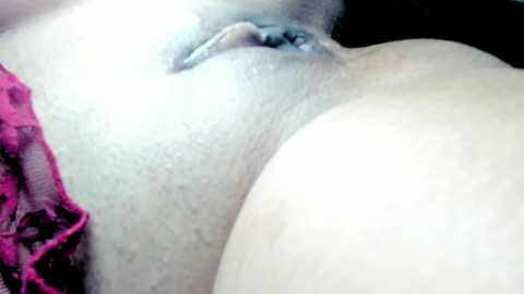 Media: sladkoesolnishko Chaturbate 2024-03-12 11:16:00